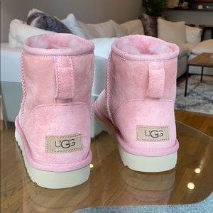 UGG | Women’s Classic Mini II Boot in Dusk Pink